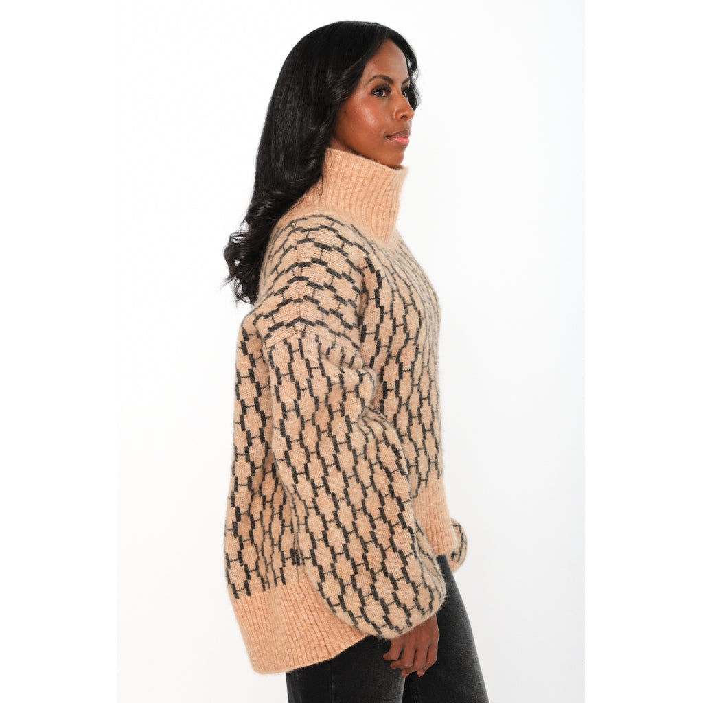 HÉST AS FAM New Pattern Heavy Knitwear Tops 6500 Beige