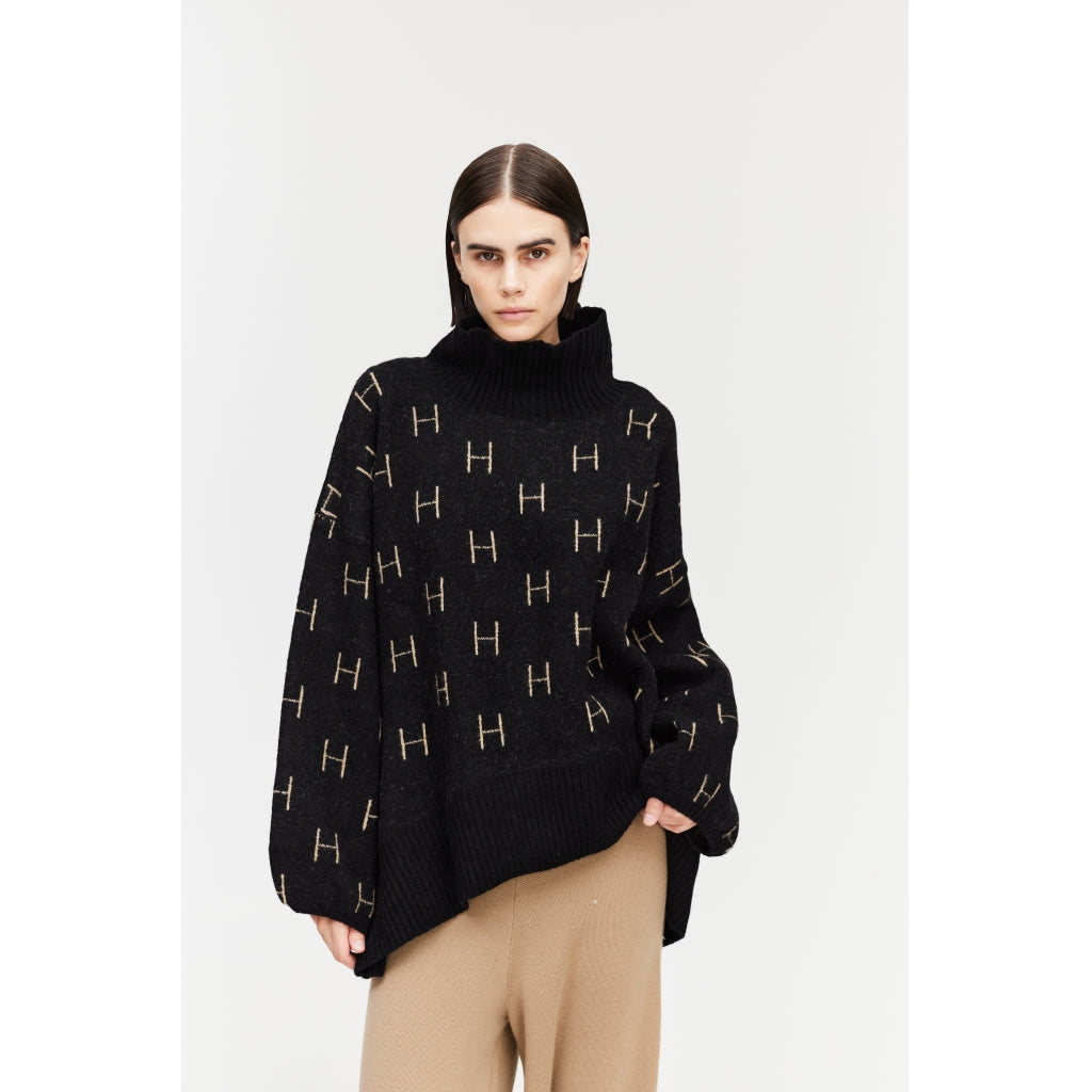 HÉST AS Fam Sweater Short Heavy Knitwear Tops 999 Black