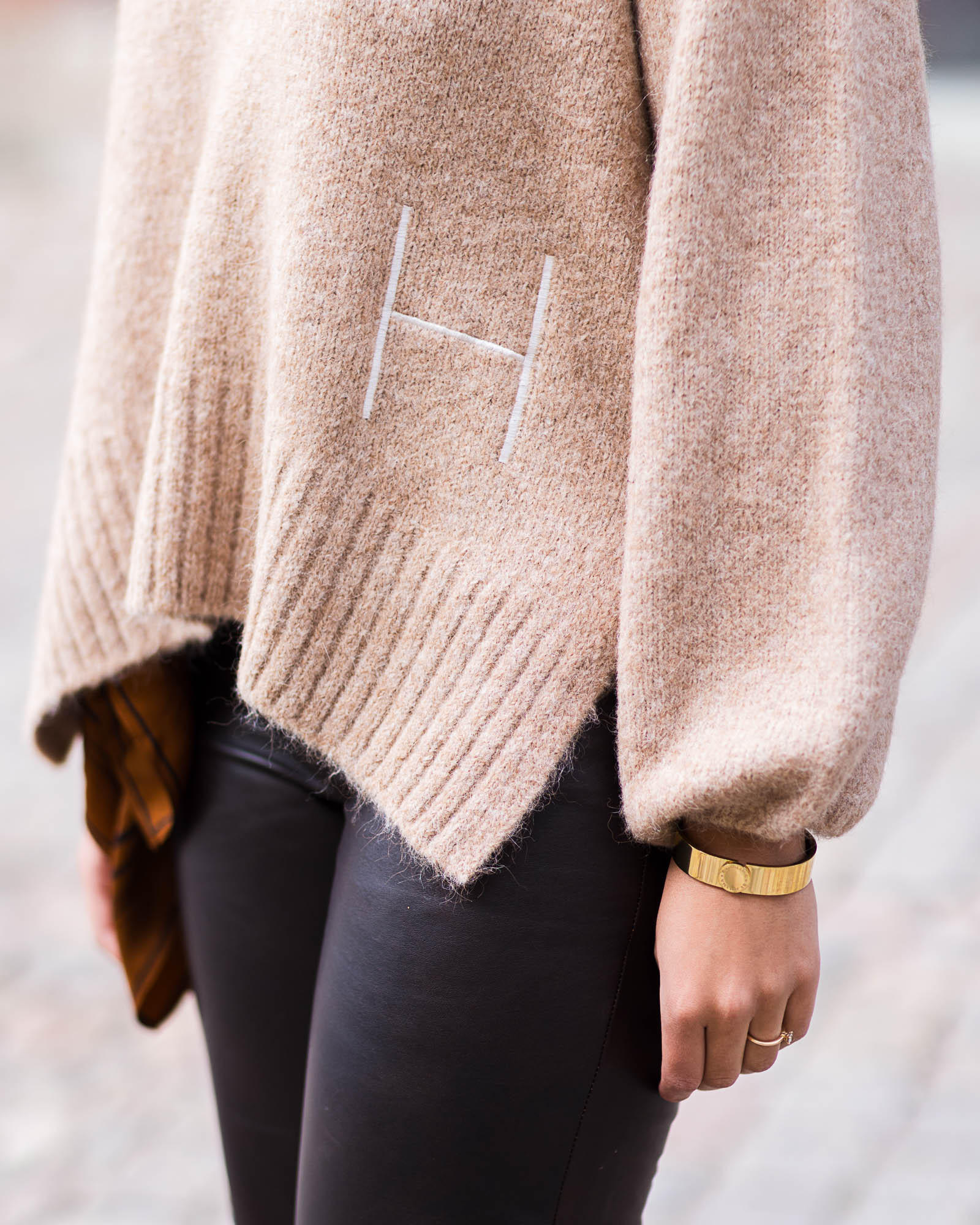 HÉST AS SOFIE V-neck Sweater Heavy Knitwear Tops 466 Beige