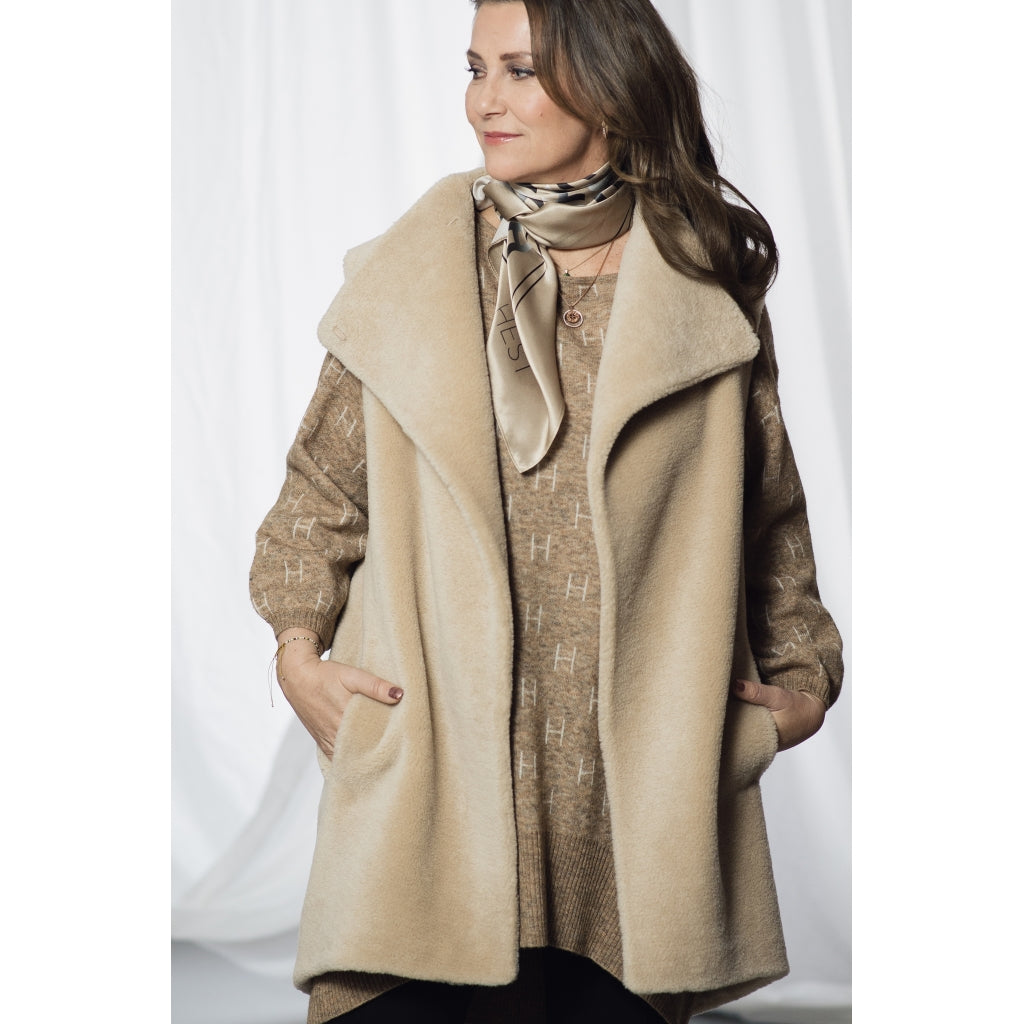HÉST AS Hést Embla Vest Outerwear/Vest/Bodywarmer Beige
